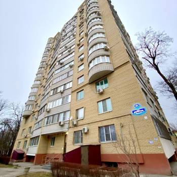 Сдается 1-комнатная квартира, 42 м²