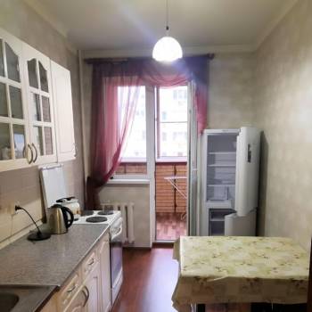 Сдается 1-комнатная квартира, 38 м²