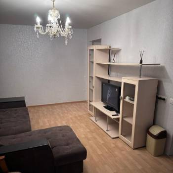 Сдается Многокомнатная квартира, 62 м²