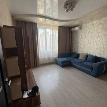 Сдается 1-комнатная квартира, 37 м²