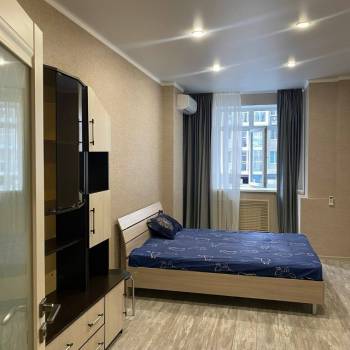 Сдается 1-комнатная квартира, 43 м²