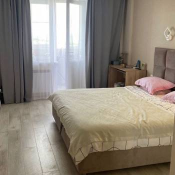 Продается 1-комнатная квартира, 38 м²