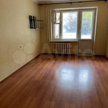 Продается 1-комнатная квартира, 36 м²