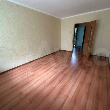 Продается 1-комнатная квартира, 36 м²