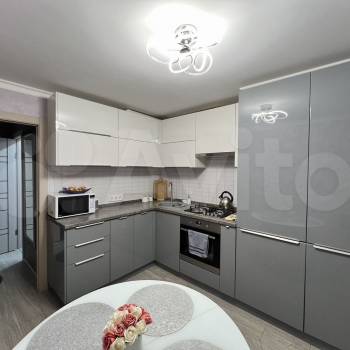 Продается 1-комнатная квартира, 37 м²