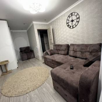 Продается 1-комнатная квартира, 37 м²