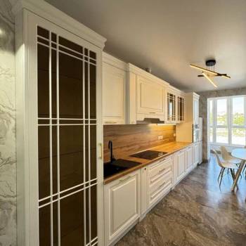 Сдается Многокомнатная квартира, 90 м²