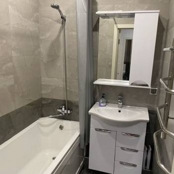 Сдается 1-комнатная квартира, 43 м²