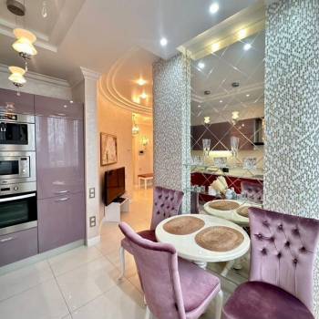 Сдается 1-комнатная квартира, 54 м²