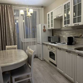 Сдается 2-х комнатная квартира, 64 м²