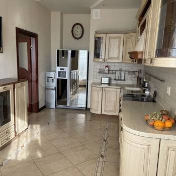 Сдается Многокомнатная квартира, 122 м²