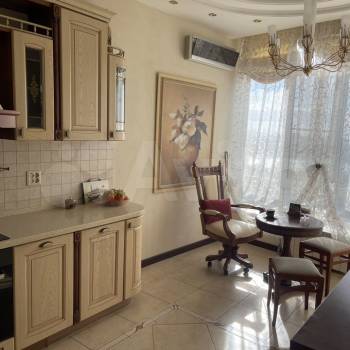 Сдается Многокомнатная квартира, 122 м²