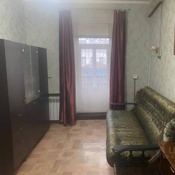 Продается Многокомнатная квартира, 63,7 м²