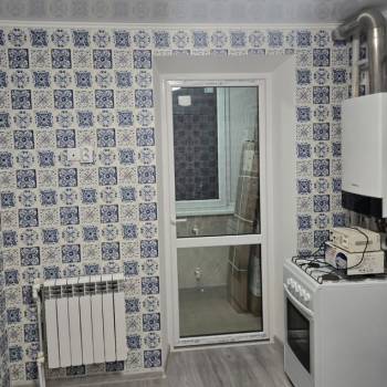 Продается 1-комнатная квартира, 35 м²