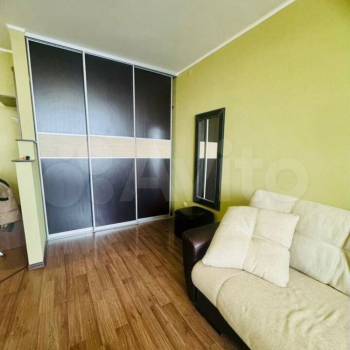 Продается 1-комнатная квартира, 40 м²