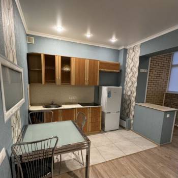 Продается 1-комнатная квартира, 40 м²