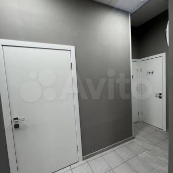 Продается Нежилое помещение, 493 м²