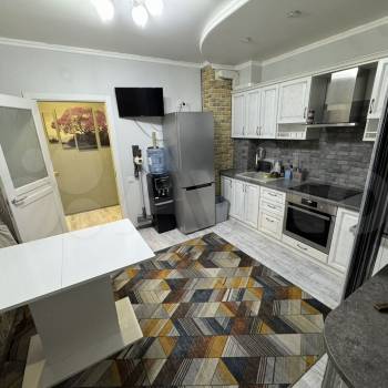 Сдается 2-х комнатная квартира, 87 м²