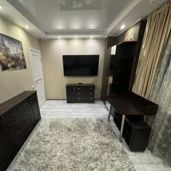 Сдается 2-х комнатная квартира, 87 м²