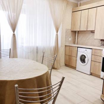 Сдается 1-комнатная квартира, 42 м²