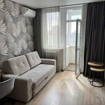 Сдается 1-комнатная квартира, 40 м²