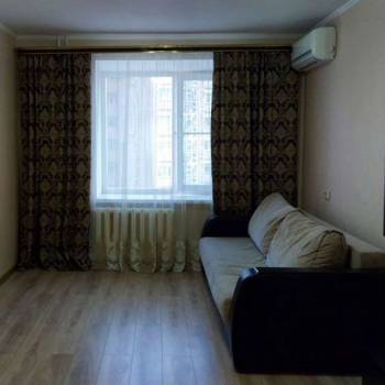 Сдается 1-комнатная квартира, 37 м²