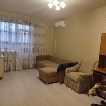 Сдается 1-комнатная квартира, 44 м²