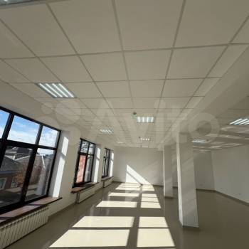 Сдается Нежилое помещение, 200 м²