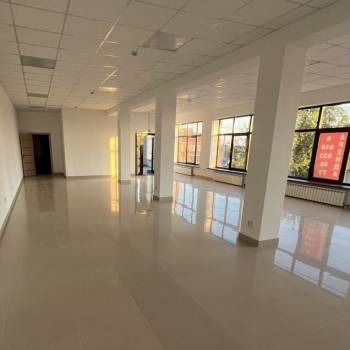 Сдается Нежилое помещение, 200 м²