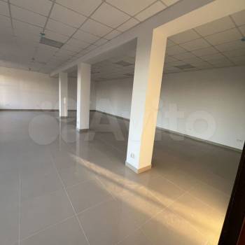 Сдается Нежилое помещение, 200 м²