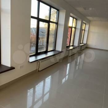 Сдается Нежилое помещение, 200 м²