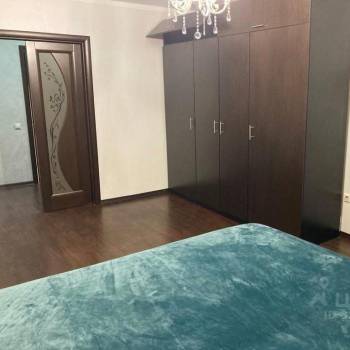Сдается 2-х комнатная квартира, 70 м²