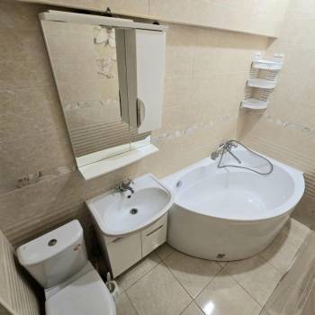 Сдается 2-х комнатная квартира, 70 м²