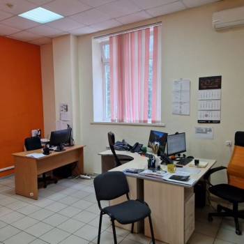 Сдается Нежилое помещение, 264 м²