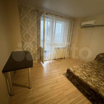 Продается 1-комнатная квартира, 42,9 м²
