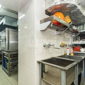 Сдается Нежилое помещение, 156 м²