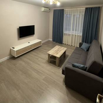 Продается 2-х комнатная квартира, 60 м²