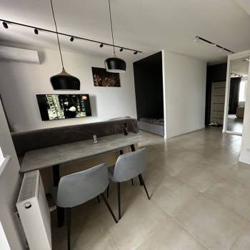 Сдается 1-комнатная квартира, 42 м²