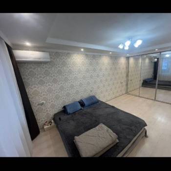 Продается 1-комнатная квартира, 40 м²