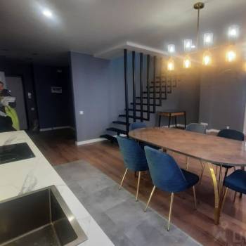 Продается 3-х комнатная квартира, 80 м²