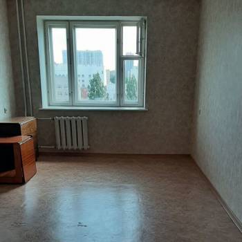 Продается 1-комнатная квартира, 42 м²