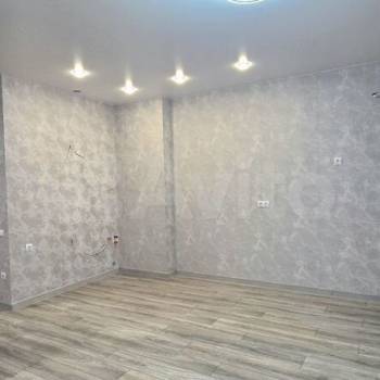 Продается 1-комнатная квартира, 35 м²