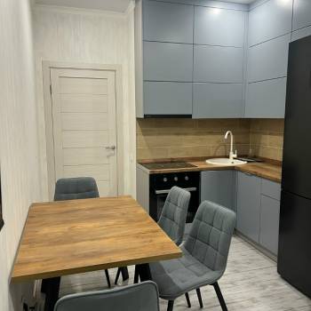 Сдается 1-комнатная квартира, 42 м²