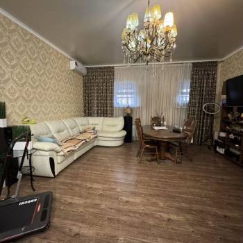 Продается Дом, 240 м²