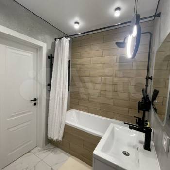 Сдается 1-комнатная квартира, 49,6 м²