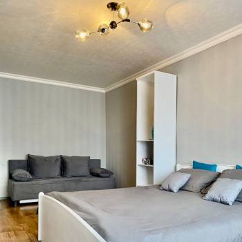 Продается 1-комнатная квартира, 35 м²