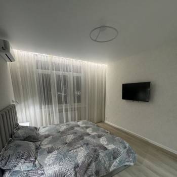 Сдается 1-комнатная квартира, 42 м²