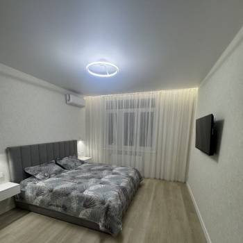 Сдается 1-комнатная квартира, 42 м²