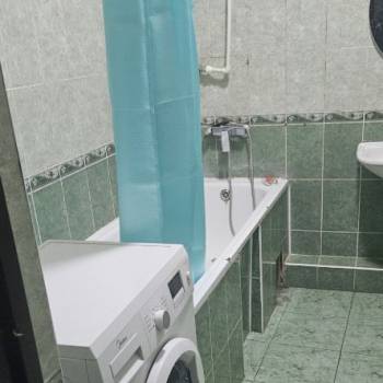 Сдается Многокомнатная квартира, 100 м²