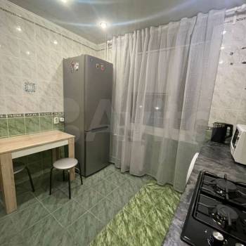 Сдается 1-комнатная квартира, 42 м²